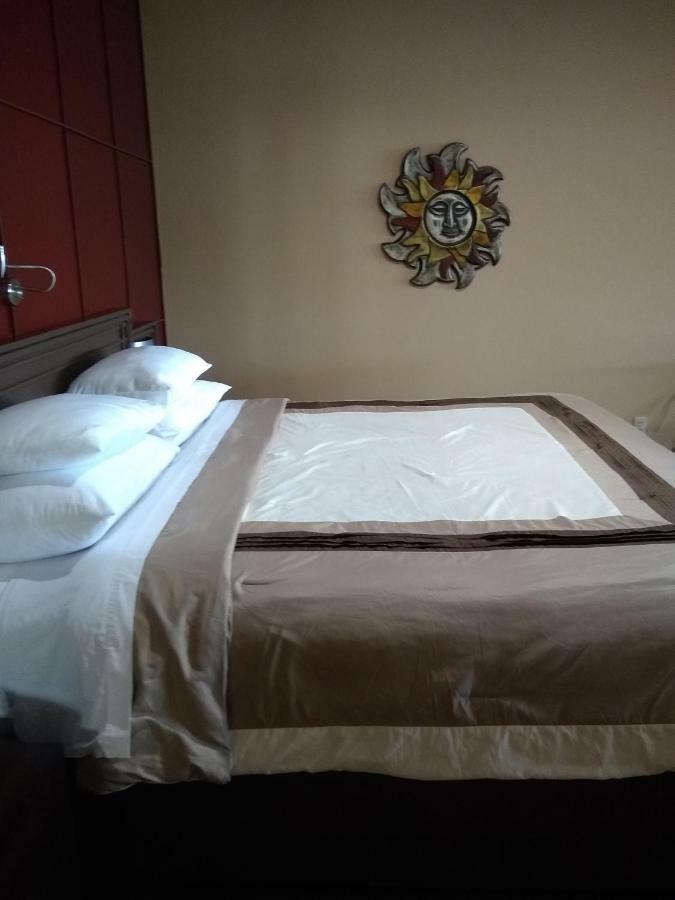 Southern Comfort Suites Mayfield Bagian luar foto