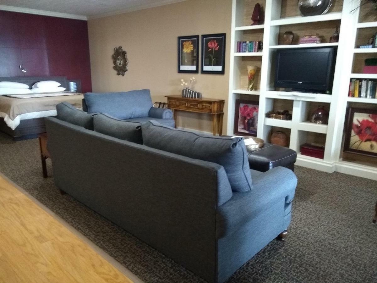 Southern Comfort Suites Mayfield Bagian luar foto